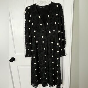 ZARA Black & White Polkadot MIDI Long Sleeve Button Up V Neck Dress Size Large